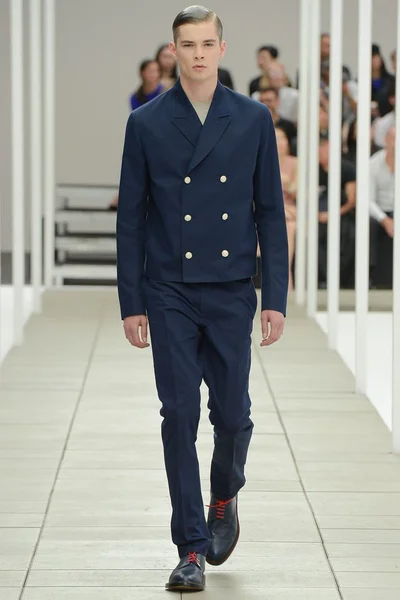Look 20